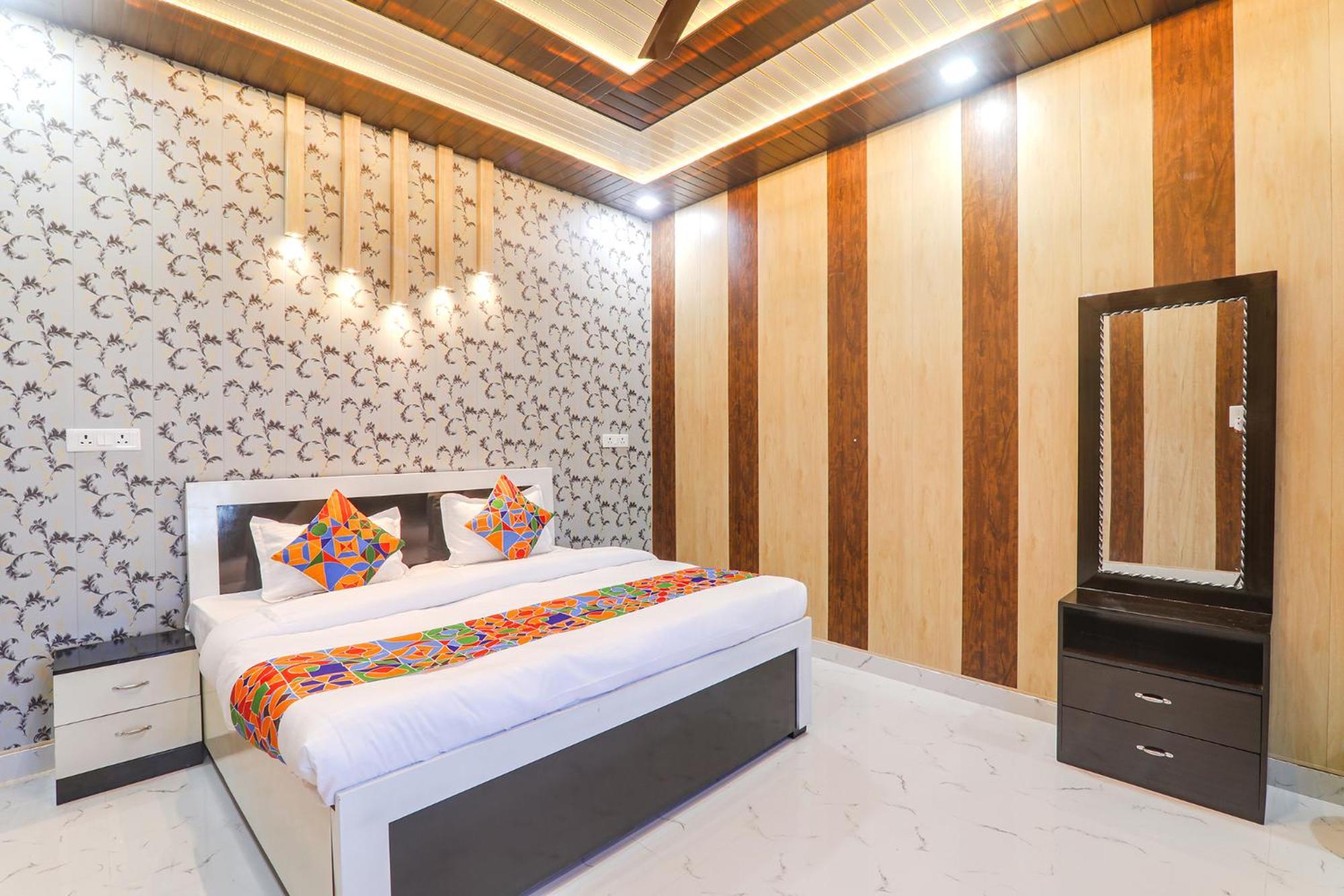 Fabhotel Uma Yugul Ayodhya Exteriér fotografie